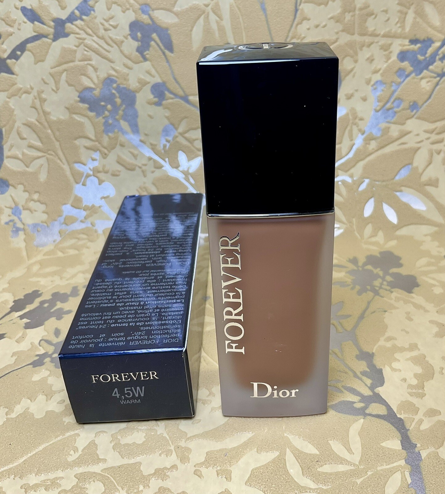 Dior Forever Skin Caring Foundation Matte 24H 30ml SPF35 Shade 4.5W Warm