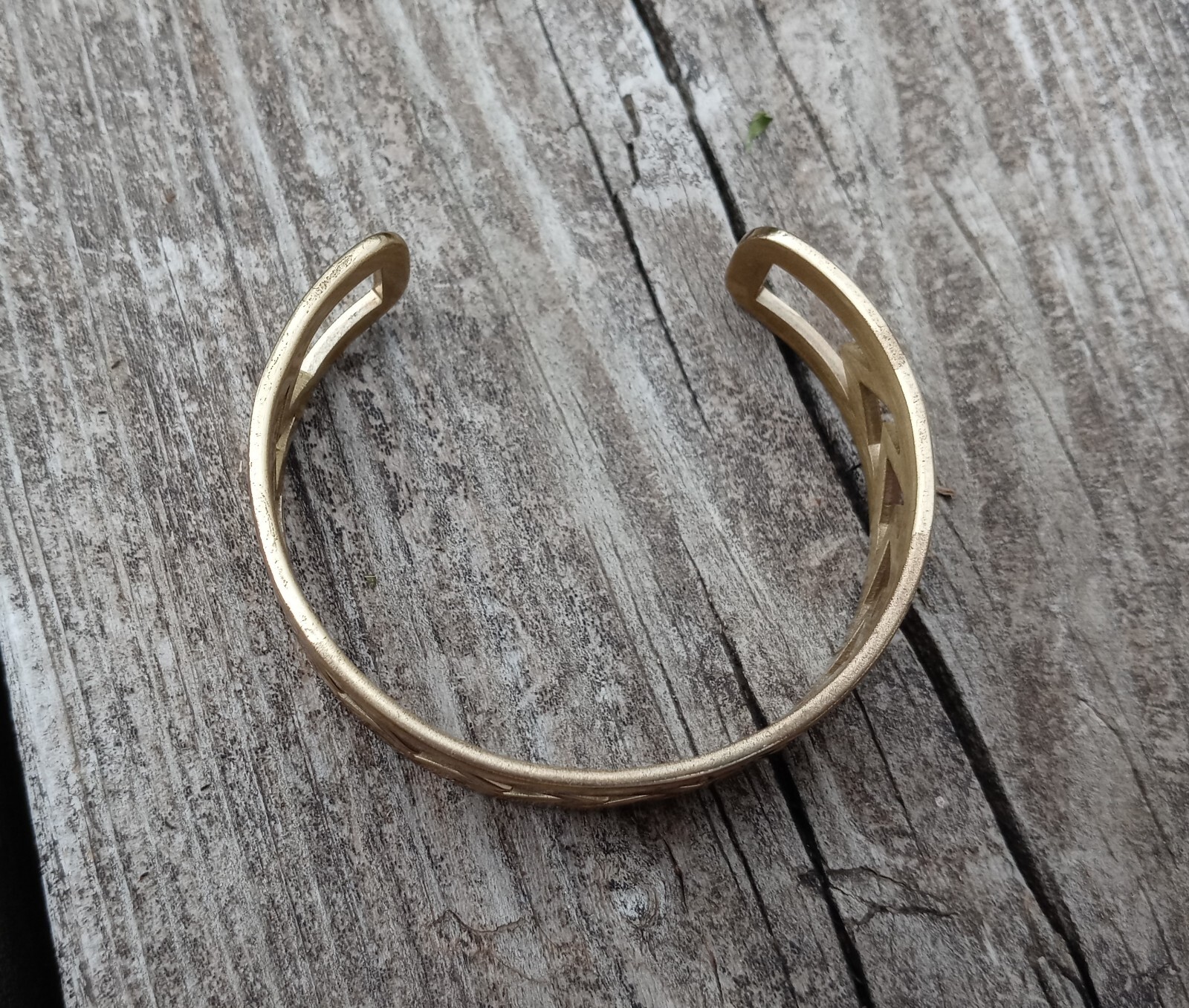 Retired Rustic Cuff Bracelet Adjustable Gold Meta… - image 5