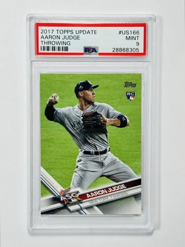 2017 TOPPS UPDATE AARON JUDGE #US166 THROWING ROOKIE PSA 9