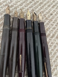 5 14k Gold Nibs Eversharp Fountain Pens 4 Caps 6 pens and nib As is