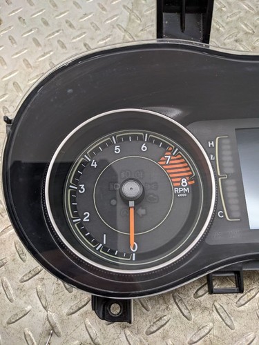 Speedometer Cluster 140 MPH 3.5" Display Screen Fits 16 CHEROKEE 1132302 - Picture 2 of 12