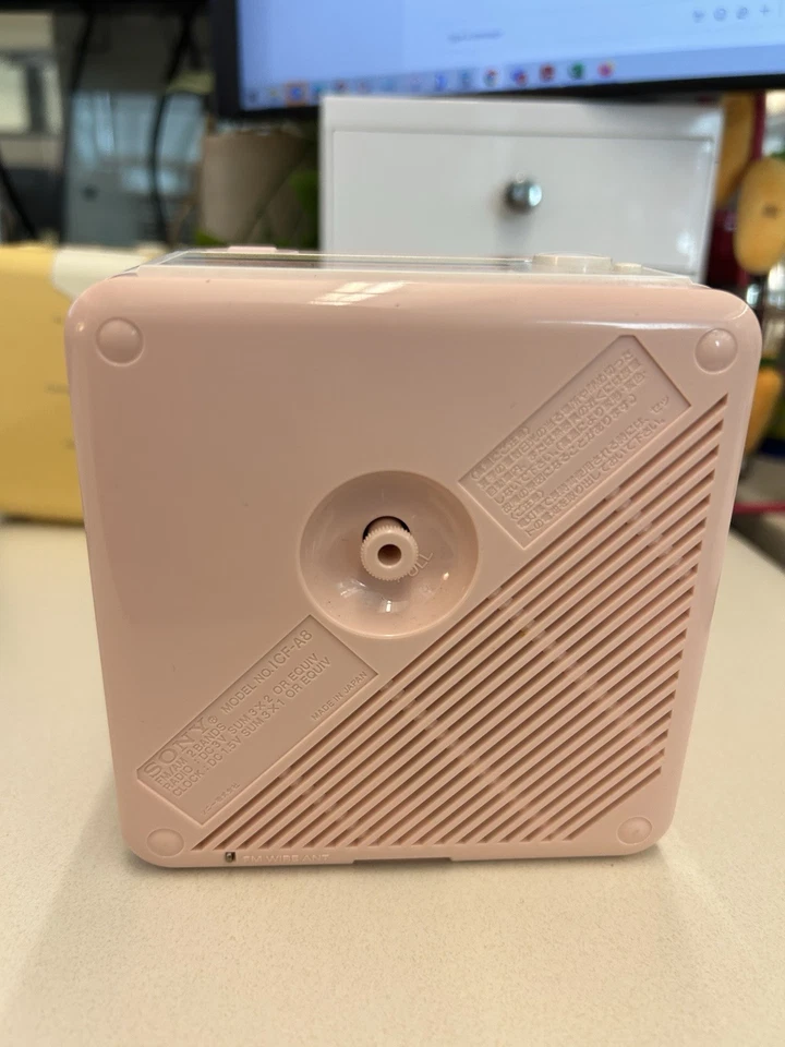 *RARE* Sony ICF-A8 AM/FM Clock Radio, Pink Shell w/ Rare Beige Clock Face - Image 3 of 4