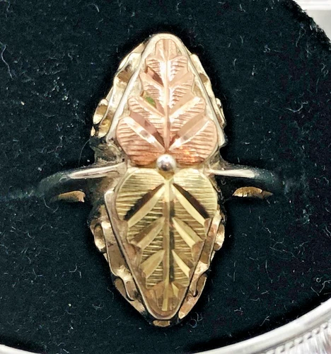 Vtg. C. Co. BLACK HILLS GOLD Tri Color Sterling Ring with Gold Accents Sz.6.25