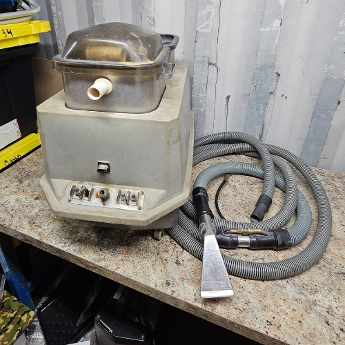 Pre-Owned Thermax CP-5 Commercial Carpet Hot Water Extractor Cleaner w/Hose Wand