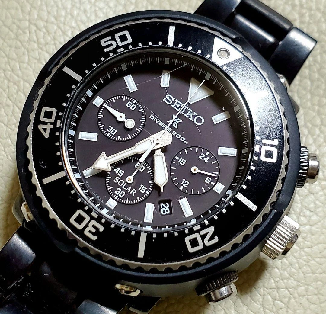 Seiko Prospex V175-0DV0 Date Chronograph Divers 200M Solar Mens Watch Auth Works