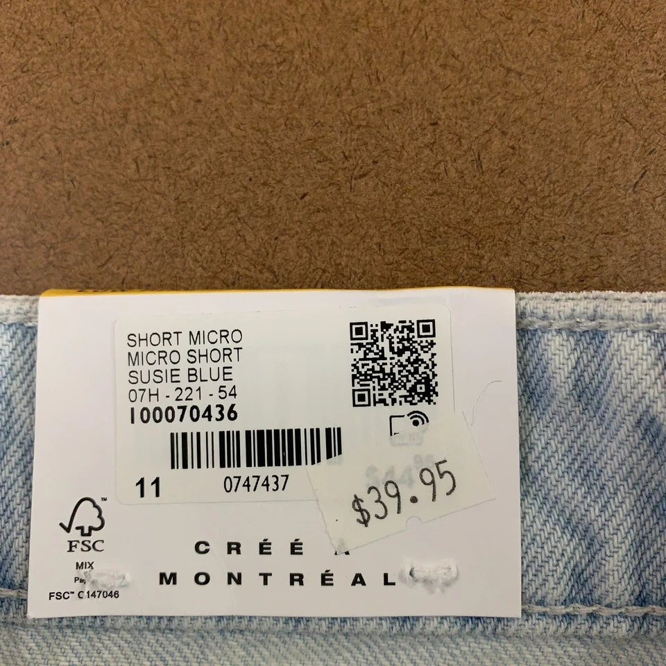 Pantalones Cortos de Jean Garage Denim Juniors Talla 11 Lavado Ligero Rasgados Tiro Bajo Cortados Nuevos con Etiquetas Foto 3 de 4