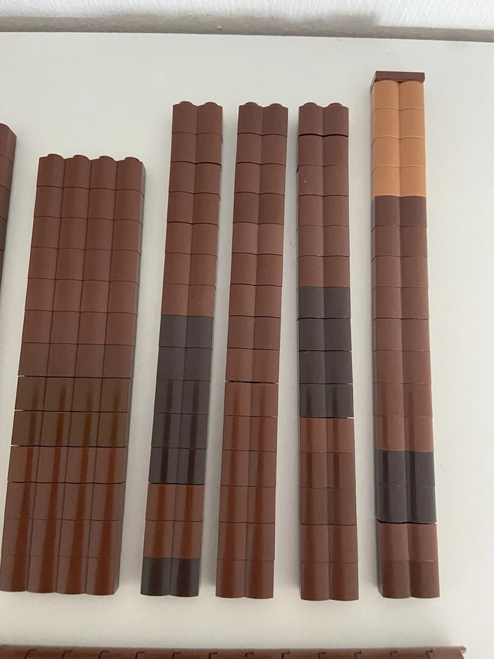 Lego® braune Teile - Ritter Burg - Mauersteine - Holzstämme - Bild 4 von 4