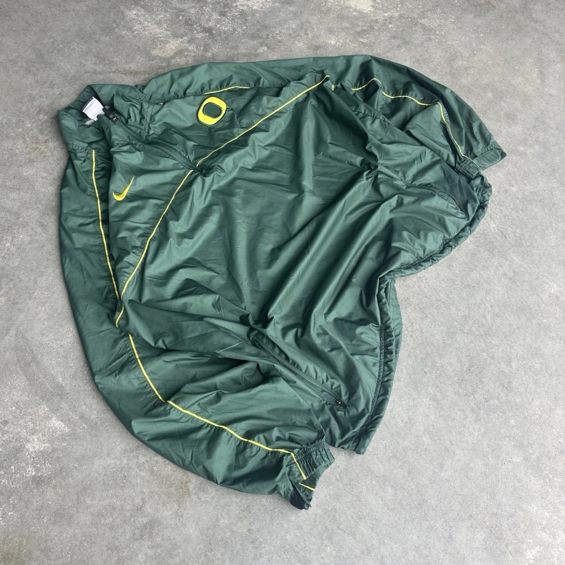 Nike Men's Green/Yellow Windbreaker Jacket Full Zip Stand-Up Collar XL