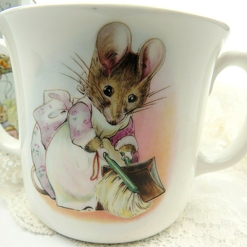 Royal Albert BEATRIX POTTER 1980's 2-Handle HUG-A-MUG Two Handle MOUSE - Picture 3 of 7