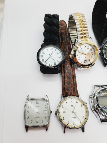 Vintage Estate Find Watch Lot Untested As-Is(70) - Picture 2 of 10