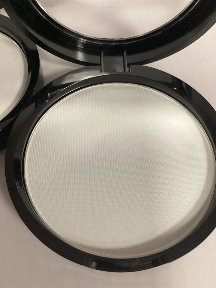 Laura Geller MATTE MAKER Invisible Oil Blotting Powder Duo New 10.5g - Image 2 of 4