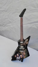Metallica • Exclusive Mini Guitar