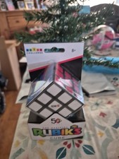 Official Rubik  s Cube 3X3 Classic Color Matching Brain Teaser Puzzle Brand New