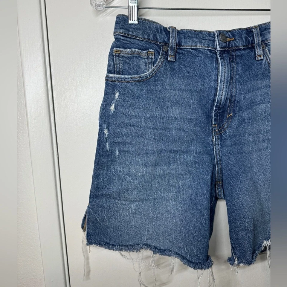 Habitual Skylar 高腰侧开衩生下摆泻湖中蓝色水洗牛仔裤短裤 29 — 第 3/4 张图片
