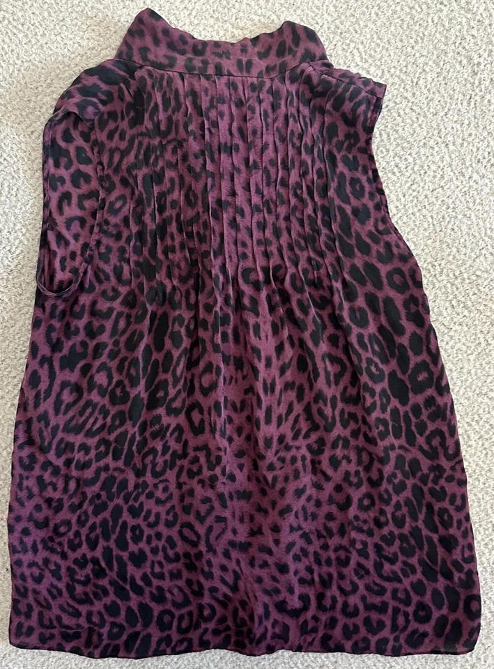 Parker Leopard Print Silk Blouse Sz Medium Burgundy Black Sleeveless - Image 2 of 4