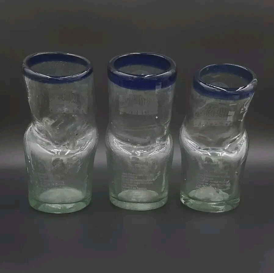 Vasos mexicanos de vidrio soplado a mano doblados borde azul cobalto de restaurante Rec. #F12 Foto 4 de 4