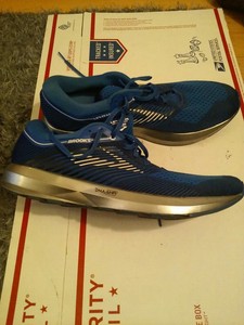 brooks dna amp levitate