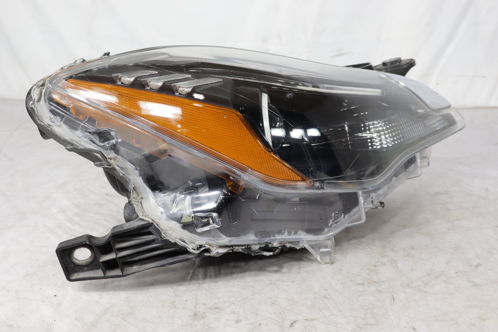 ✅ 2014-2017 Maserati Quattroporte Xenon HID Left & Right Headlights PAIR OEM