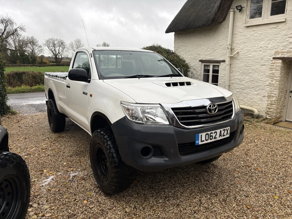 Toyota Hilux Single Cab 2.5 - Image 3 of 4