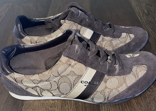 Woman’s Coach Remonna Brown Signature Lace Up Sneakers size 9 (pre owned)