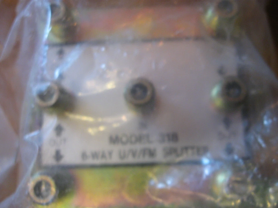 NEW Vintage 6-Way Splitter TV / 6-Outs 1 In / UHF VHF FM /  model- 318 - Image 2 of 3