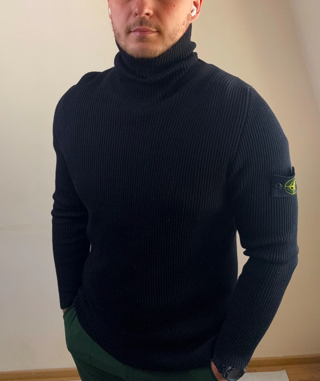 Stone Island Ribbed Wool Turtle Neck Knitwear Sweater Black Size XL
Opens in a new window or tab