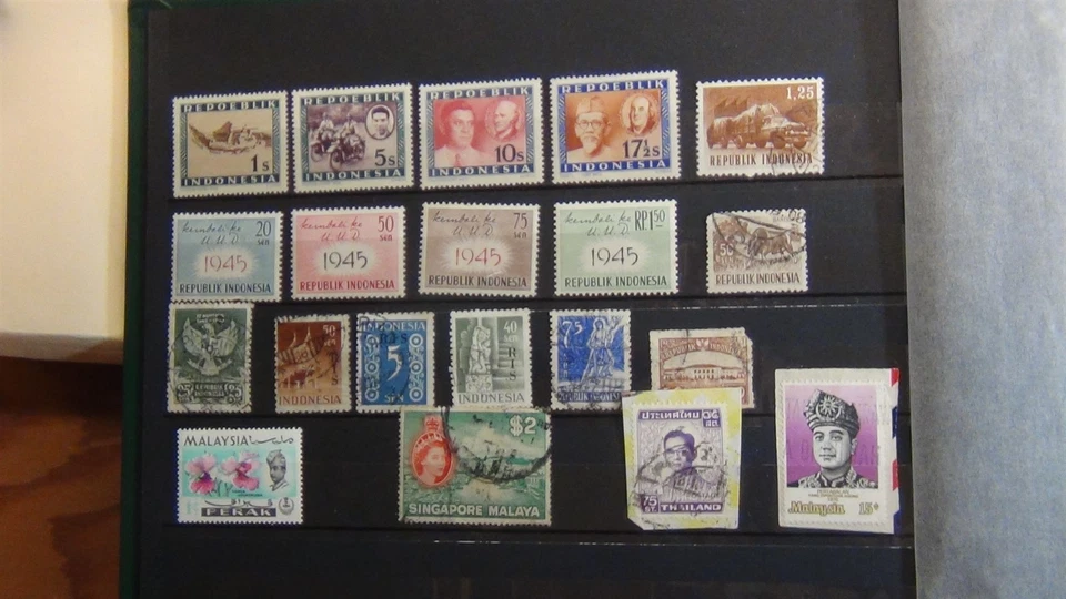 Stampsweis Asia areas stamp collection in lighthouse stock book est 1000s stamp - Image 2 of 4