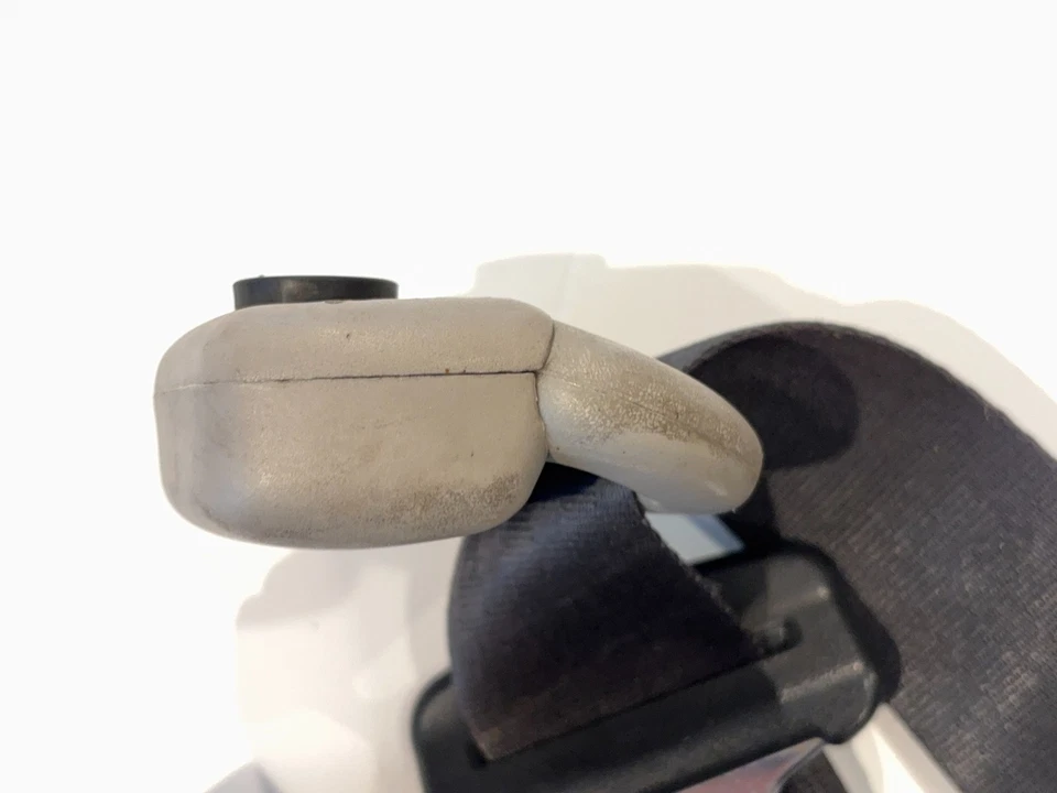 Retractor cinturón seguridad delantero conductor 02-05 Ram 1500 03-05 Ram 2500 3500 5GU671DVAF Foto 4 de 4