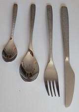 Airline Qatar BUSINESS CLASS 4-częściowe sztućce nóż widelec 2 łyżki