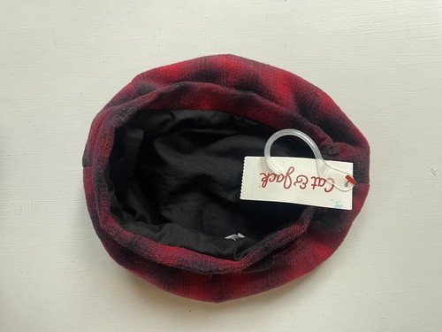 NWT Cat & Jack Multicolor Red Plaid Beret Hat Kids O/S ๐ - Picture 2 of 3