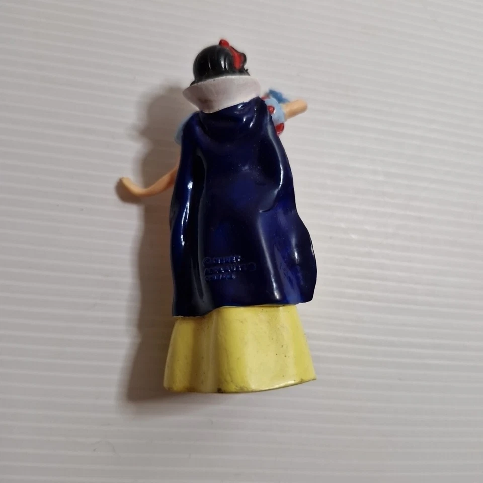 Applause Disney Белоснежка Держит Птицу Торт Топпер 80 мм Высота - Изображение 3 из 4