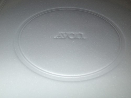 Avon Christmas Memories Series 1981 Porcelain Plate Sharing the Christmas Spirit - Picture 3 of 5