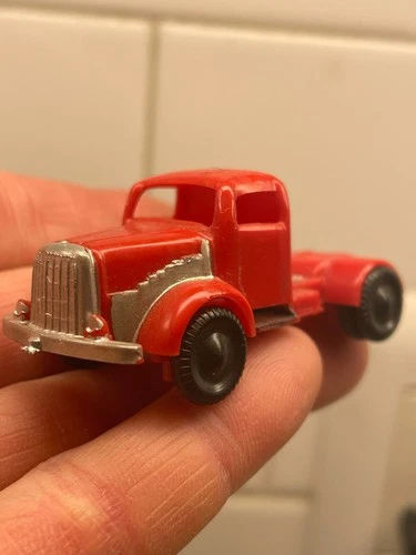 VTG MARX TOYS little Red Flat Bed Plastic Truck Silver Trim Hong Kong mint