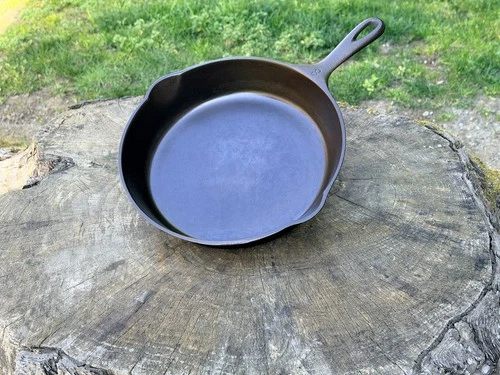 Vintage Wagner Ware Sidney O Cast Iron No.8 Skillet 1058H