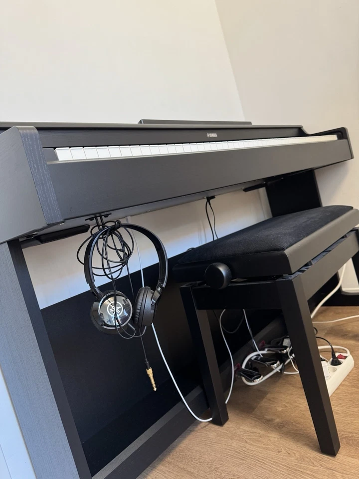 Yamaha P-165 B, Foto 2 von 5