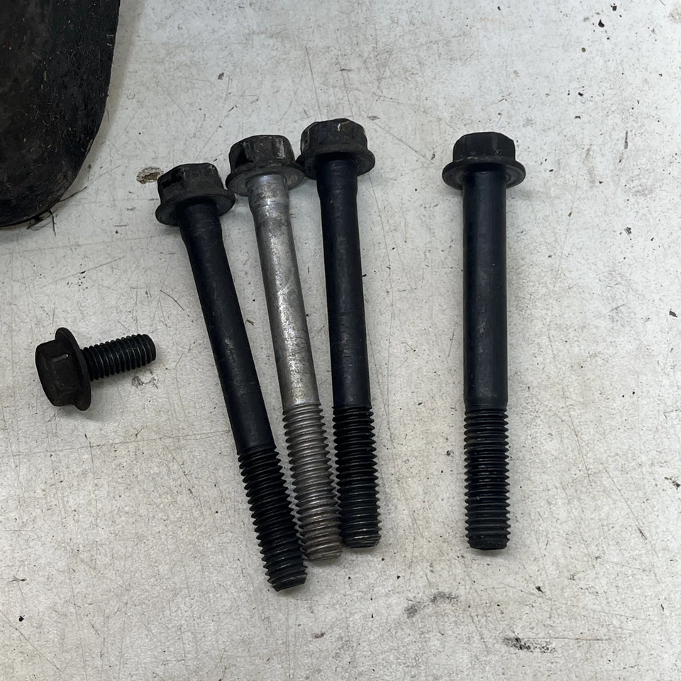 Soporte alternador Chevrolet Astro GMC Safari Van 4.3 5.0 5.7 10085772 Foto 4 de 4