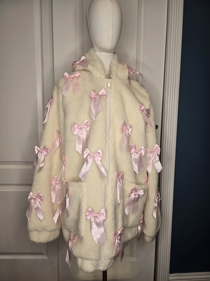 Dolls Kill Sugar Thrillz Pinky Promise Gran Tamaño Arco Sherpa Sudadera con Capucha XL Linda Foto 3 de 4