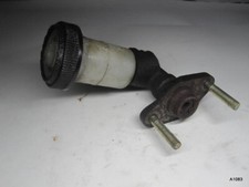 Broken Cap Clutch Master Cylinder With Reservoir For 1987-1993 Mazda B2600 B2200 Broken Cap Clutch Master Cylinder With Reservoir For 1987-1993 Mazda B2600 B2200