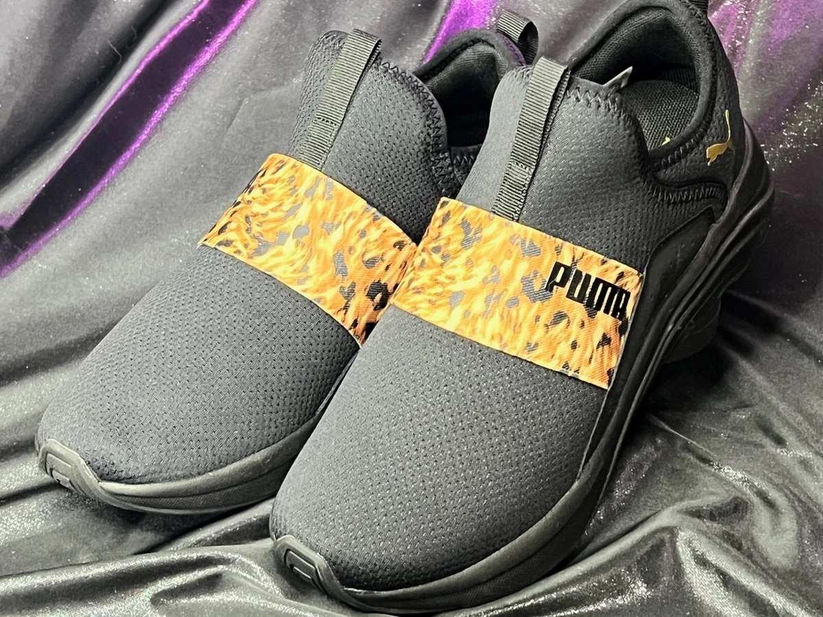 Black and gold pumas clearance in the washing machine