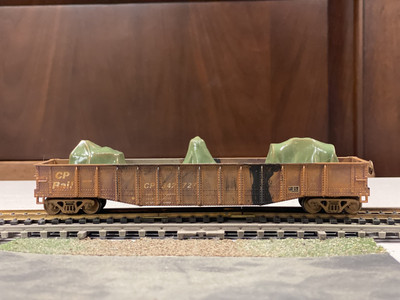 Weathered Work Train Gondola: CP Rail Canadian #342727 With Load