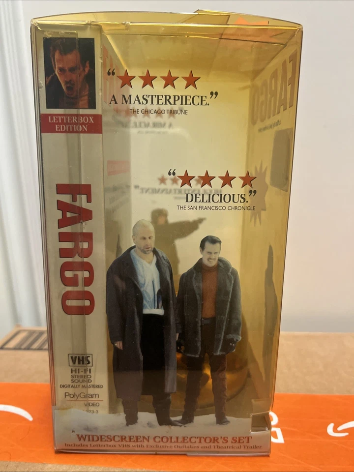 Fargo 1996 VHS Tape & Snow Globe Collector's Set Joel & Ethan Coen PolyGram Foto 2 de 4