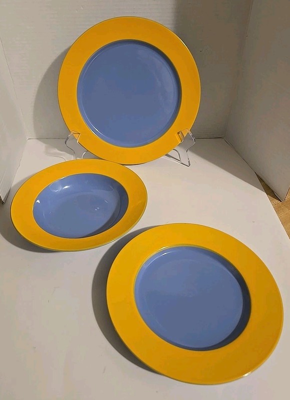 Lindt-Stymeist 3pc Set, 11" Dinner Plate, 9"Salad Plate, 9" Bowl Blue/Yellow!