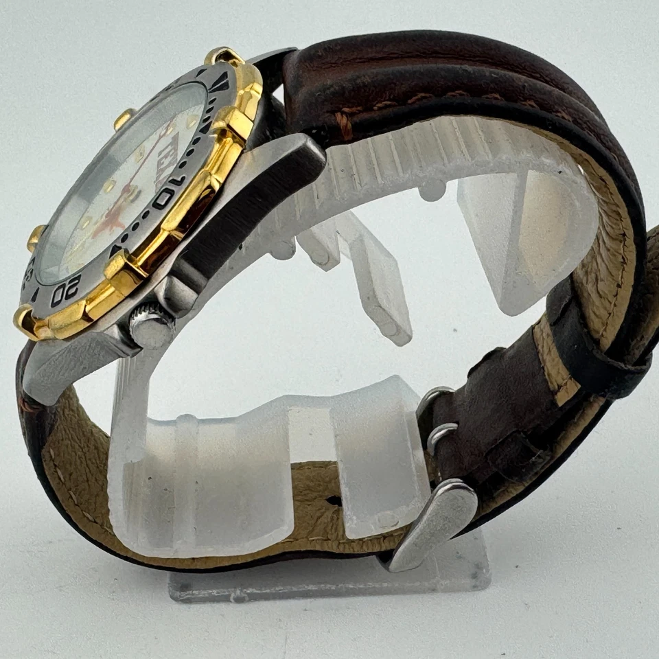 LogoArt Reloj Cuarzo Texas Longhorn Hombres Doble Tono Bisel Giratorio Fecha Nueva Batería Foto 4 de 4