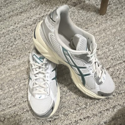 ASICS White Teal Silver Mesh Low Top Running Sneakers Lace Up Athletic Shoes