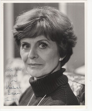 Isabel Dean (1918-1997) Signed 8 x 10 Photo / Autographed British Actress