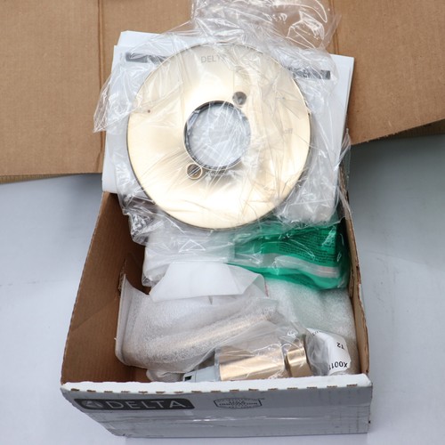 Delta Faucet Tub and Shower Faucet Combo Bathtub and Shower Trim System