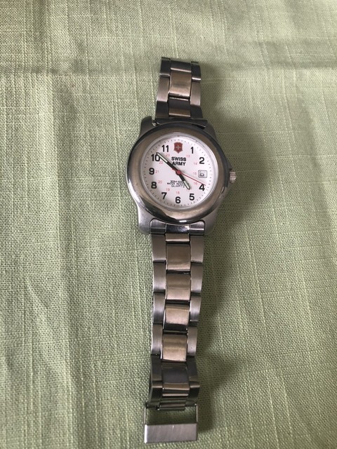 swiss army watch 3888
