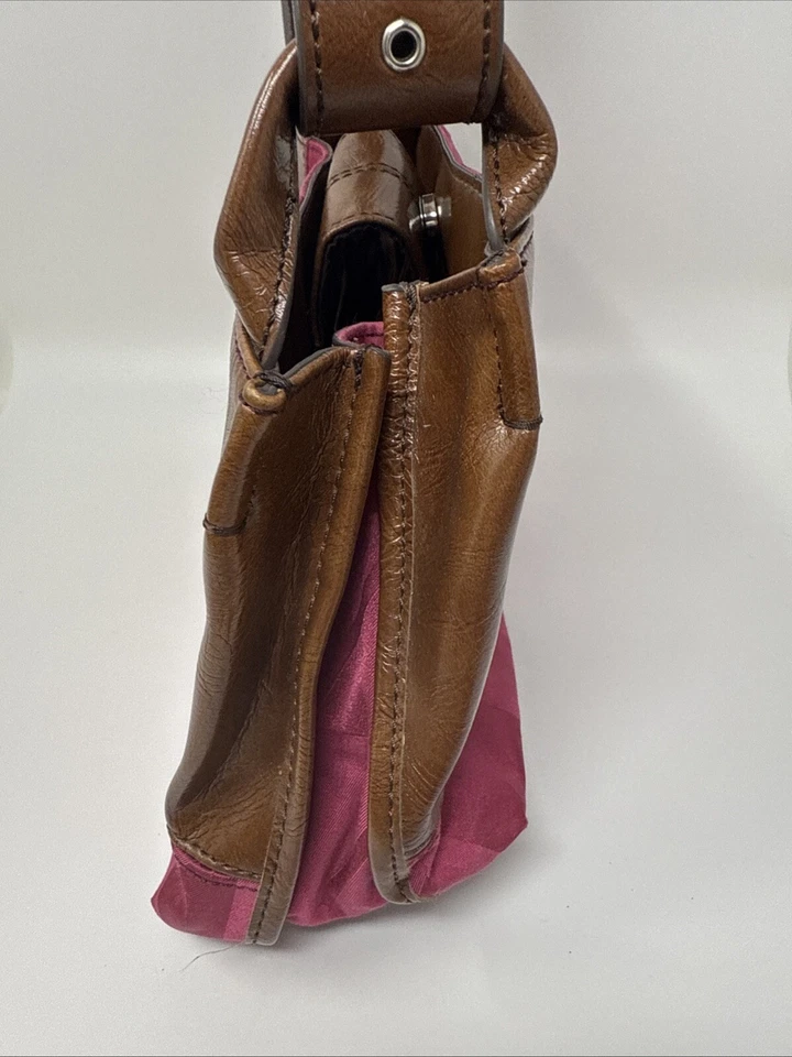 Bolso de hombro de tela rosa Nine & Co Foto 3 de 4