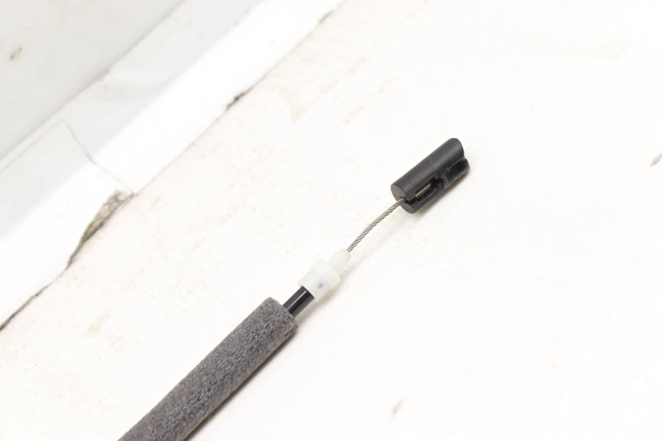 2015–2018 BMW M3 — спуск ручки передней внутренней двери / трос Bowden 7259827 - Изображение 3 из 4