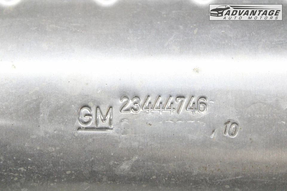 Chevrolet Camaro 2016-2024 escape intermedio debajo de la carrocería escudo térmico OEM Foto 4 de 4